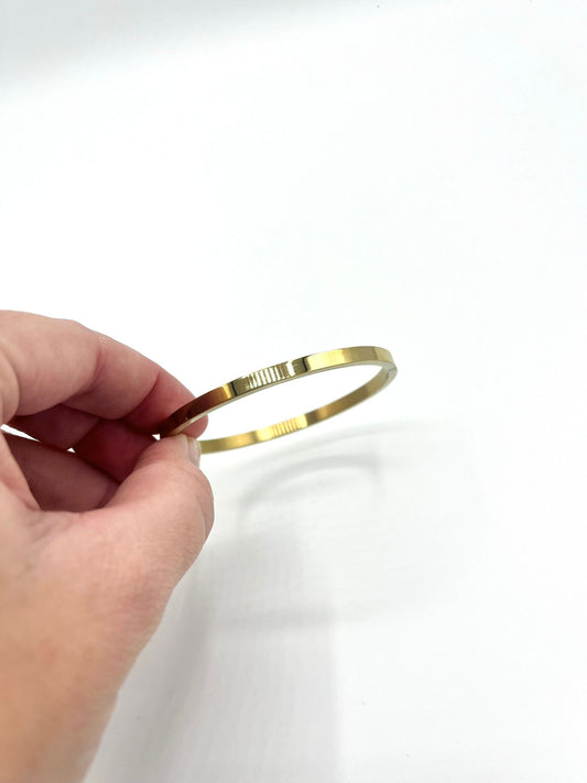 Goudkleurige bangle