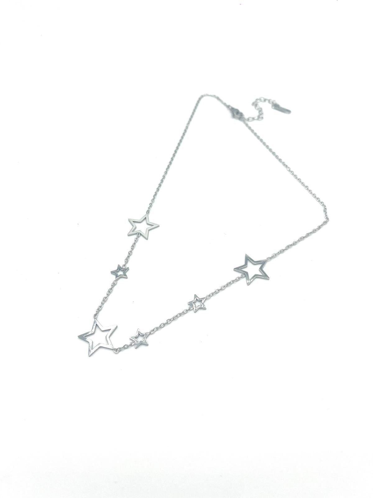 Zilverkleurige ketting met zes sterren