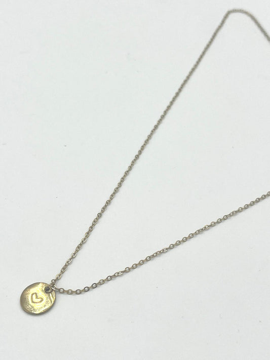 Goudkleurige ketting met hart bedel
