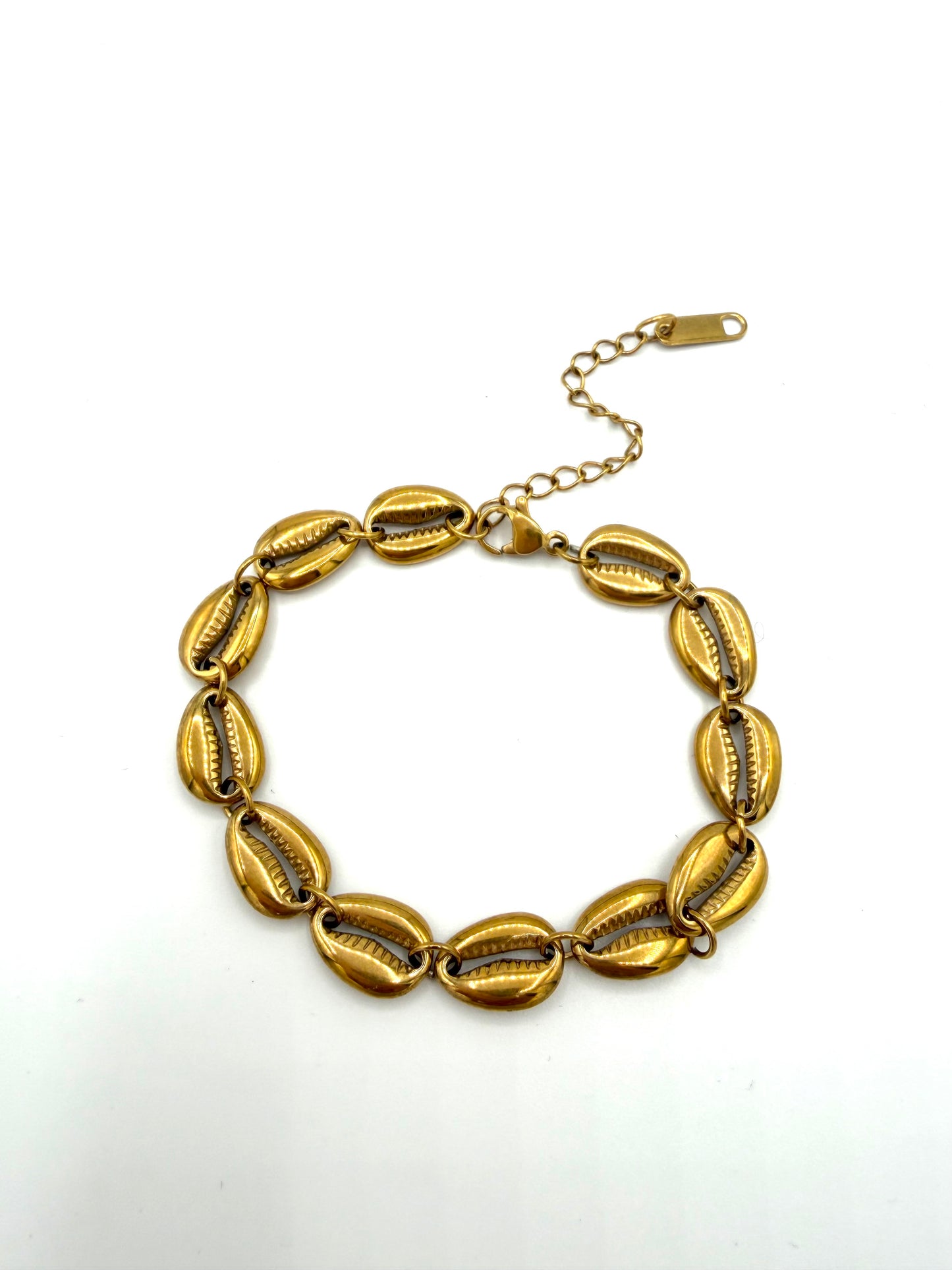 Schelpenarmband goudkleurig