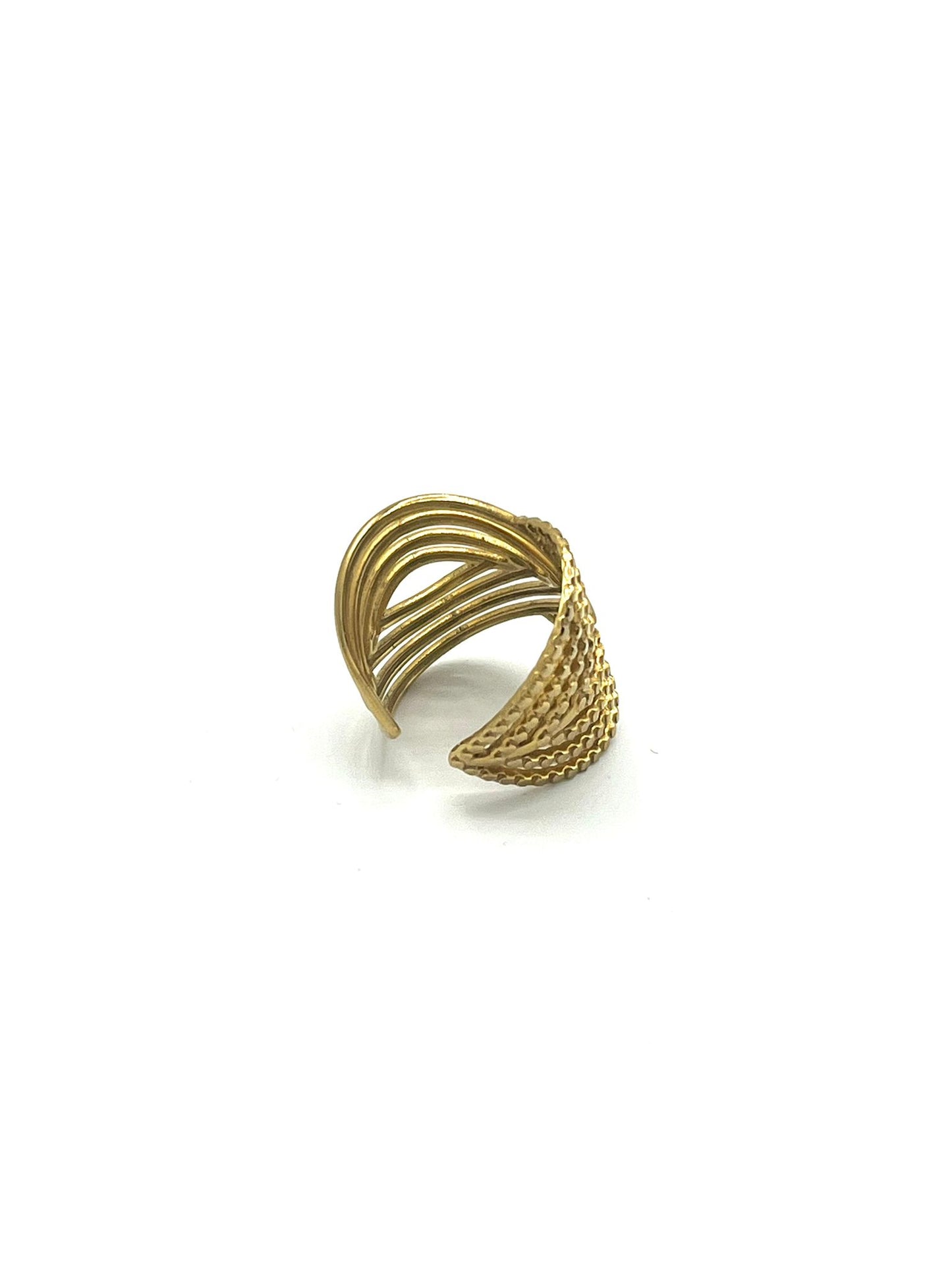 Bold ring met lijnen