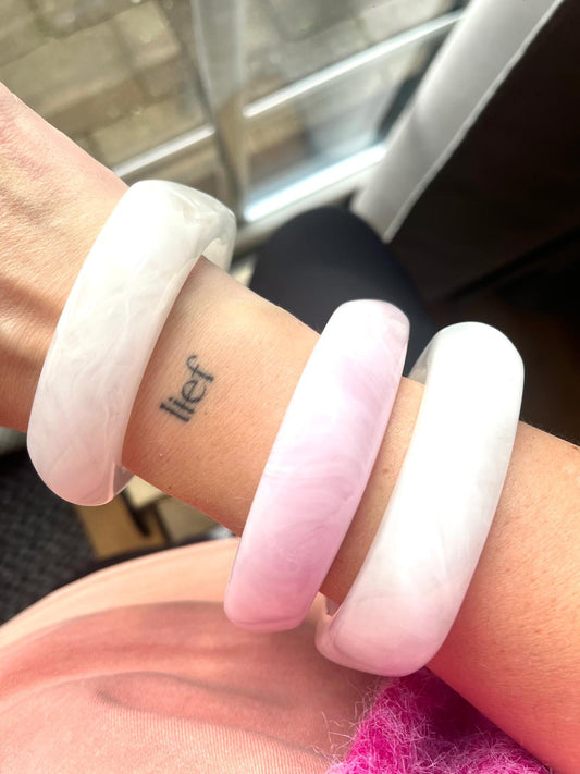Resin bangle wit