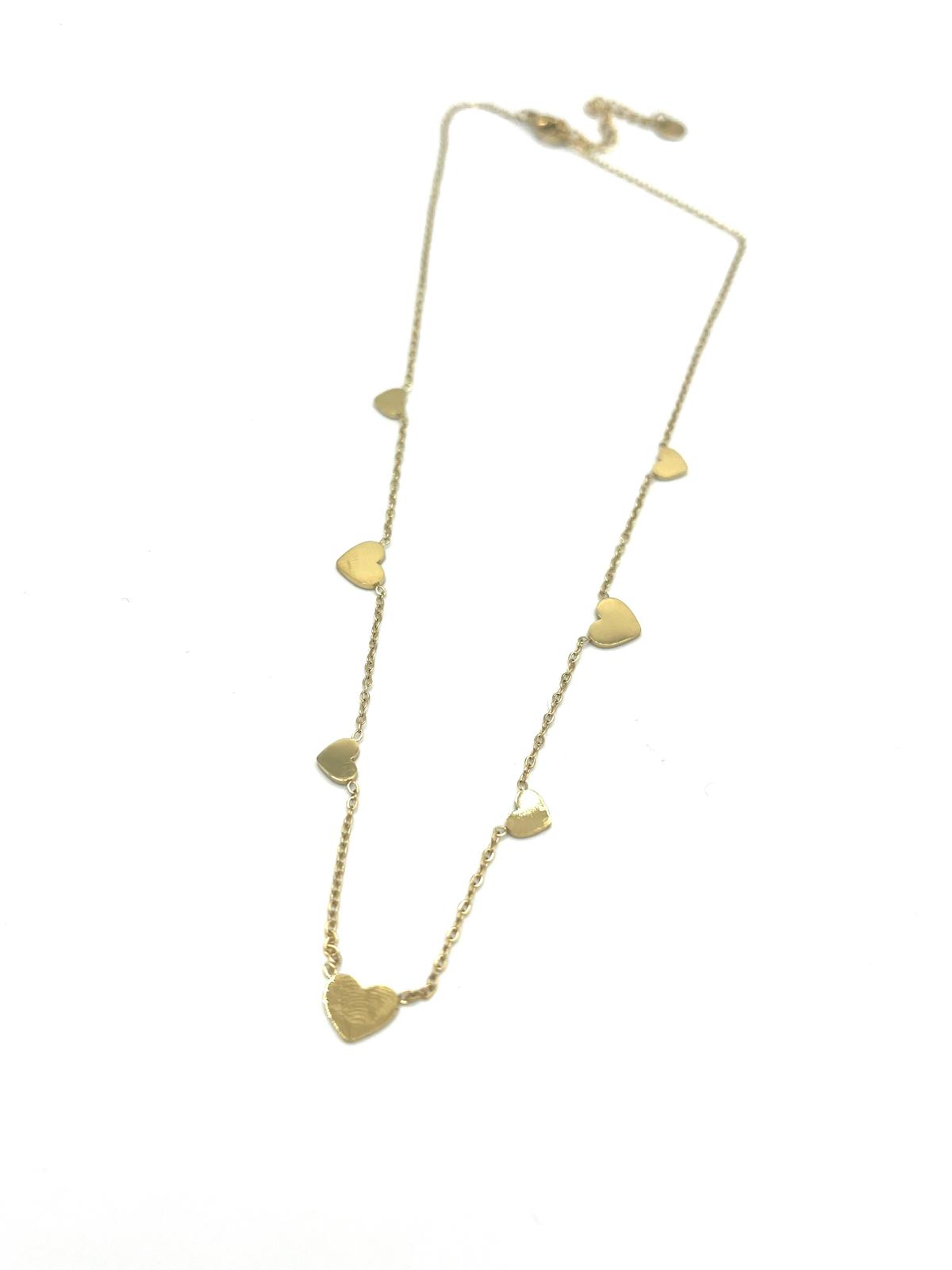 Goudkleurige ketting met hartjes