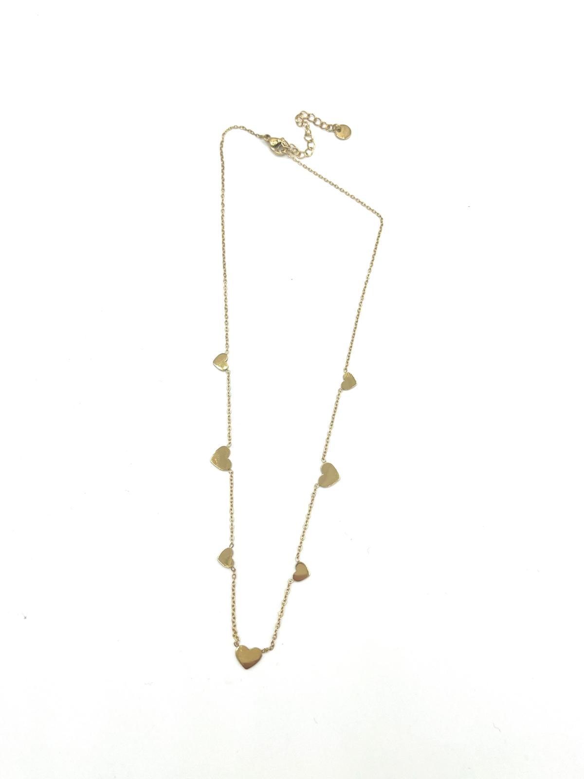 Goudkleurige ketting met hartjes