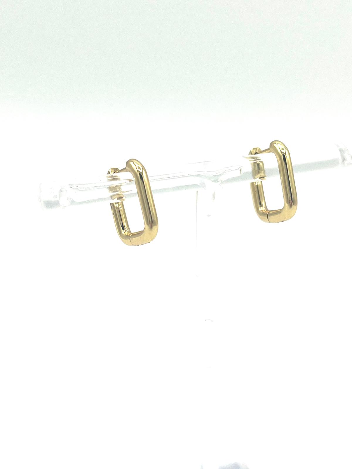 Goudkleurige vierkante oorbellen