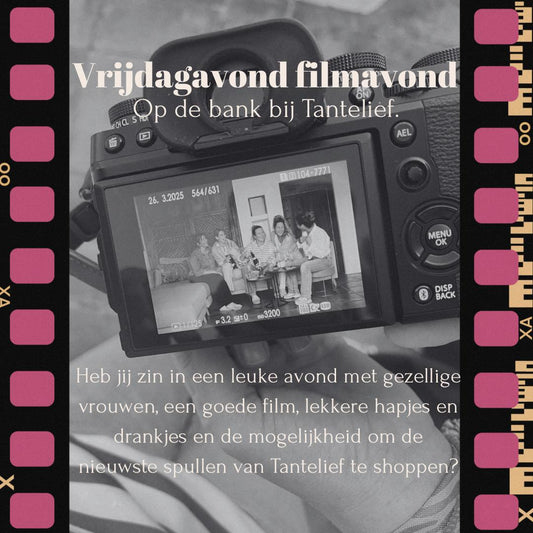 Vrijdagavond filmavond. Bij Tantelief op de bank.