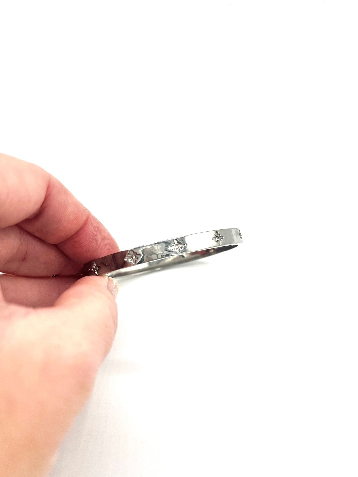 Zilverkleurige bangle met sterren