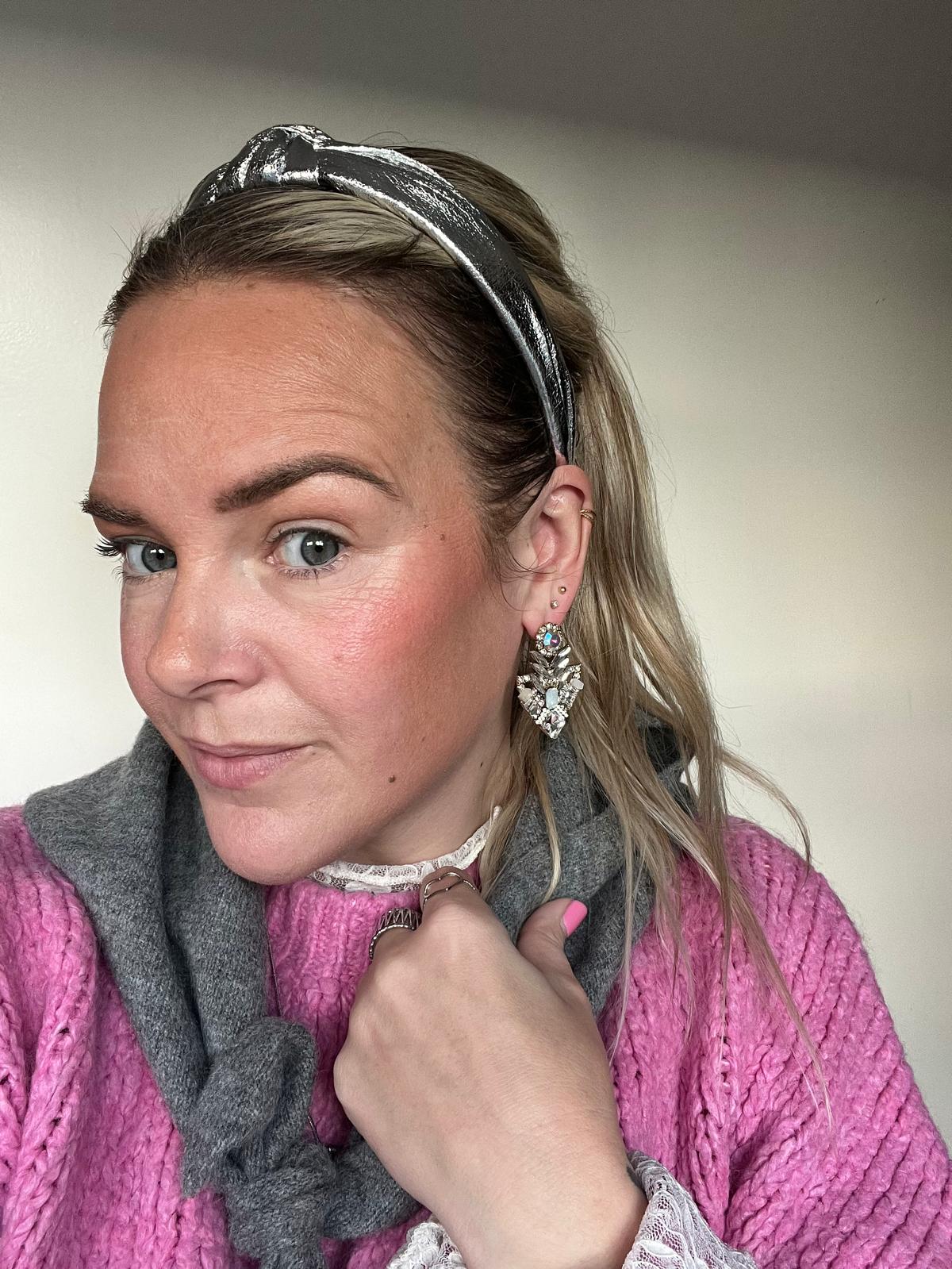 Zilverkleurige haarband met knoop