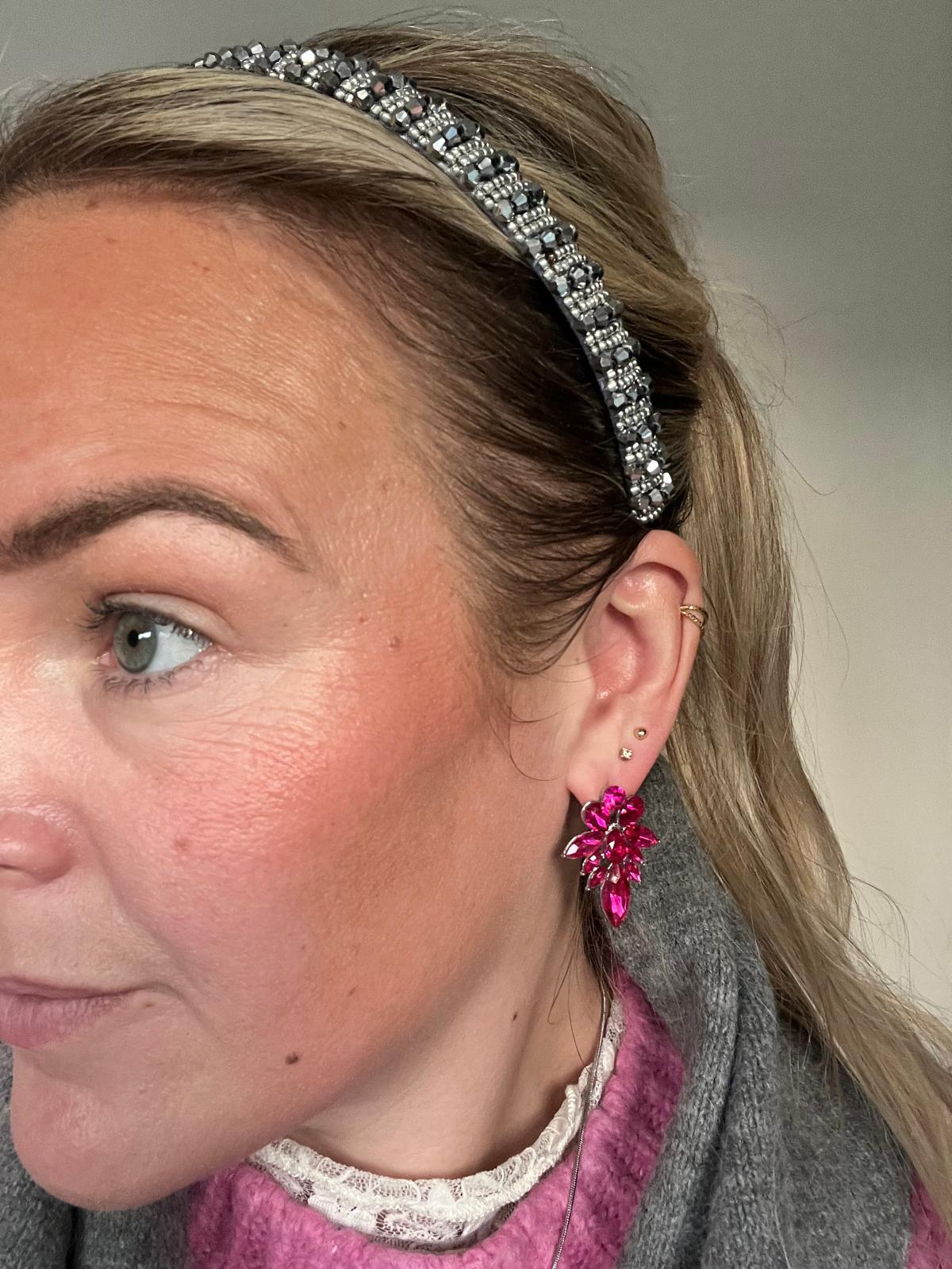 Smalle zilveren haarband met sprankelende kralen