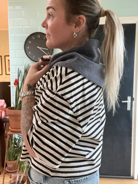 Driehoek sjaal, grijs.